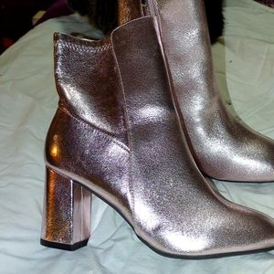 Size 8 women's boots. Light pink metallic.  NEW
